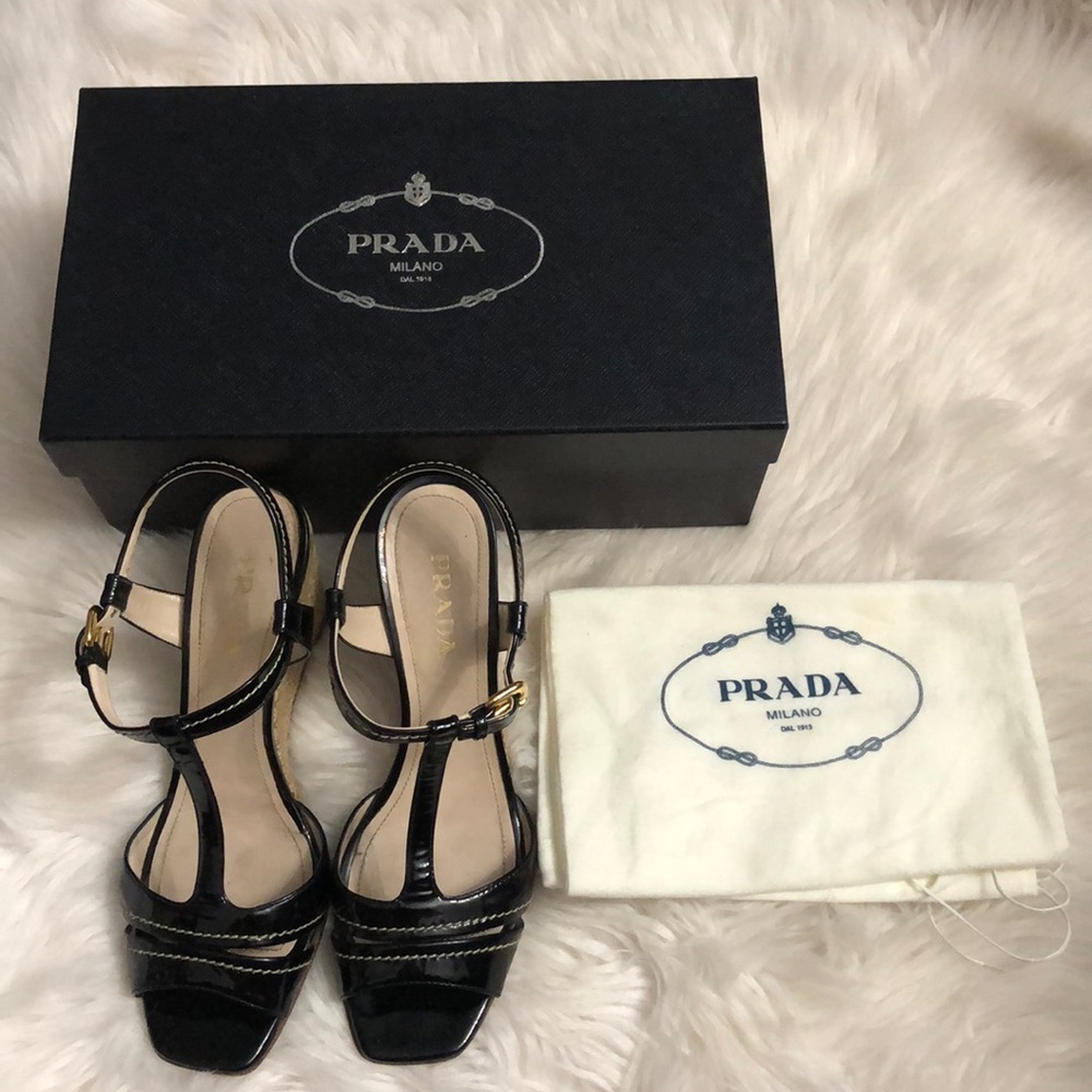 🌺Prada shoes size 38 1/2 Calzature Donna Vernice